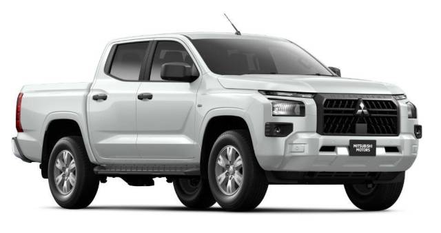 Mitsubishi L200 Titan D/Cab 2.4 Auto Pick Up Diesel White