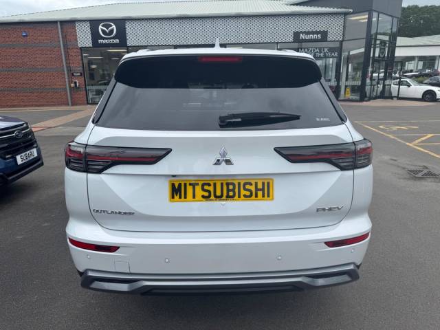 2026 Mitsubishi Outlander 2.4 22.7kWh Nativa CVT 4WD Euro 6 (s/s) 5dr