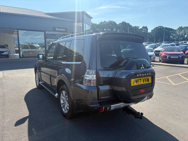 2017 Mitsubishi Shogun 3.2 DI-DC SG3 Auto 4WD Euro 6 5dr LWB